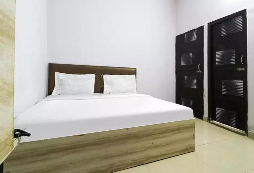 ホテル Vaccinated Staff  Oyo 79969 Flagship Night Inn