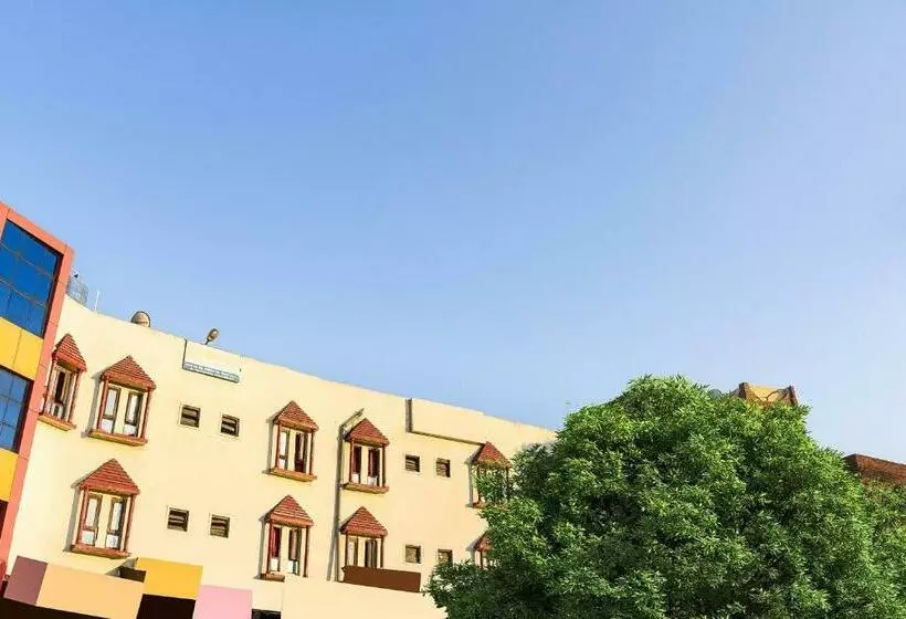 ホテル Spot On 76977  Bhopal Palace