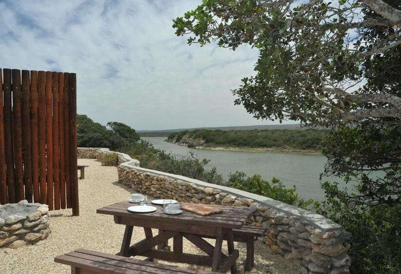 リゾートホテル De Hoop Collection   Campsite Rondawels