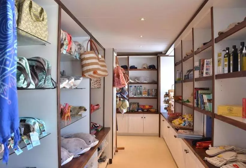 Lomakeskus De Hoop Collection   Campsite Rondawels