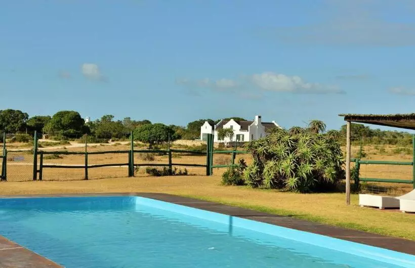 Lomakeskus De Hoop Collection   Campsite Rondawels