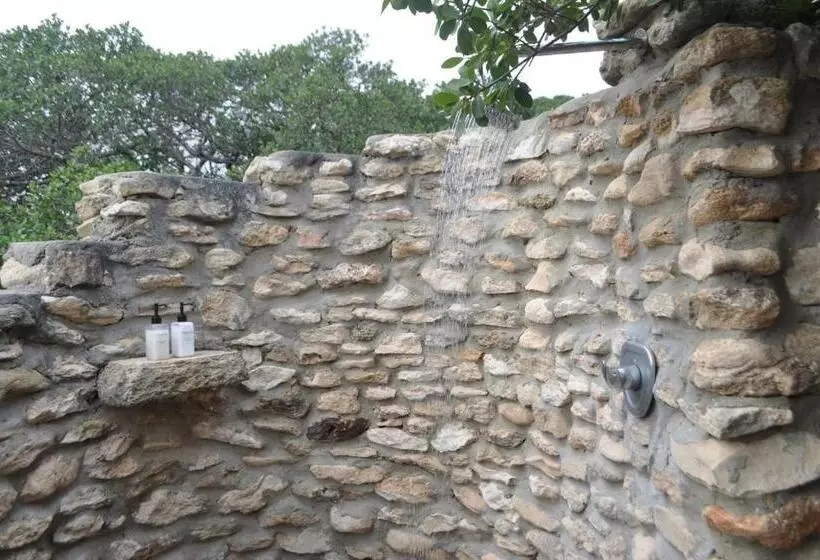 Lomakeskus De Hoop Collection   Campsite Rondawels