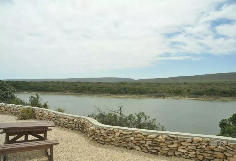 Lomakeskus De Hoop Collection   Campsite Rondawels