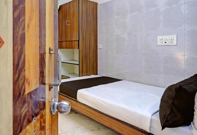 ホテル O Golden Pride