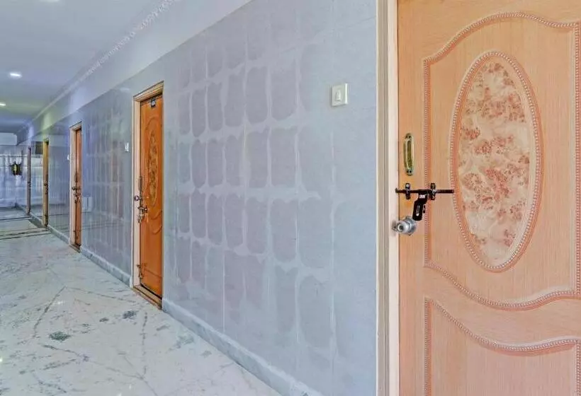 ホテル O Golden Pride