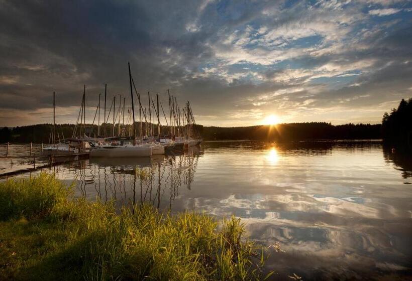 منتجع Lipno Wellness - Frymburk Hotel Private Family Room