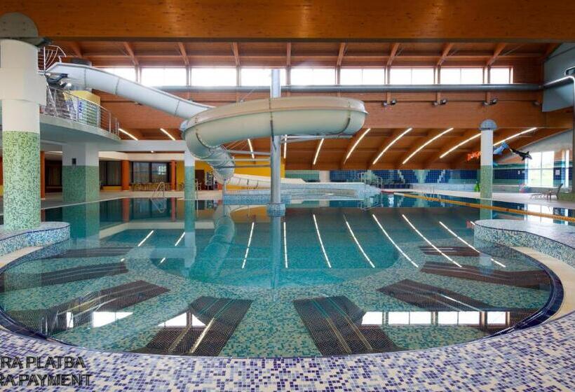 منتجع Lipno Wellness - Frymburk Hotel Private Family Room