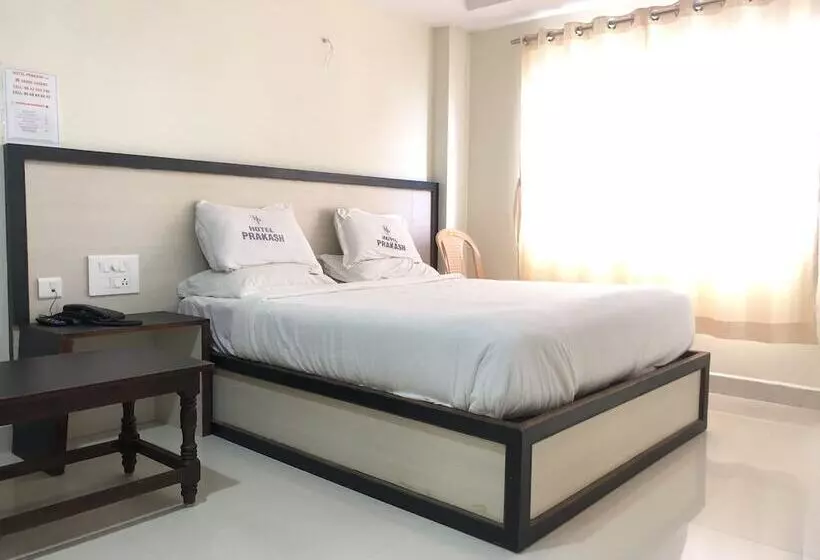Hotelli Prakash