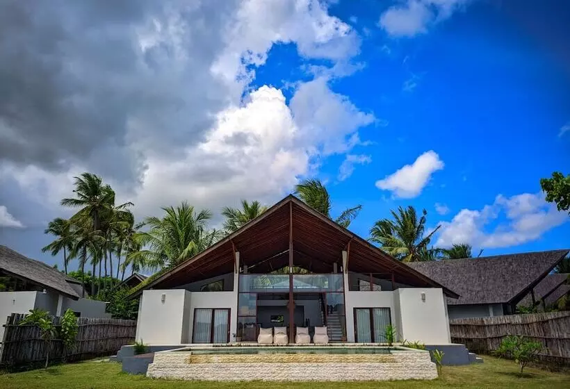 ホテル The Club Villas Lombok