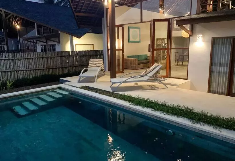 ホテル The Club Villas Lombok