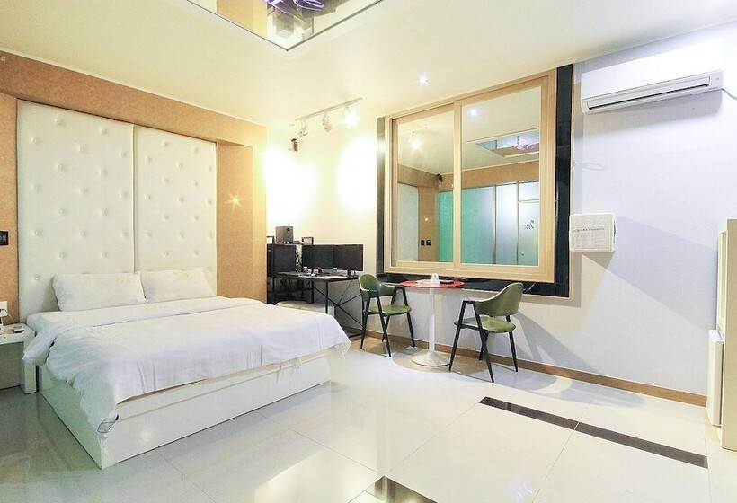 Motel Gwangju Hanam One