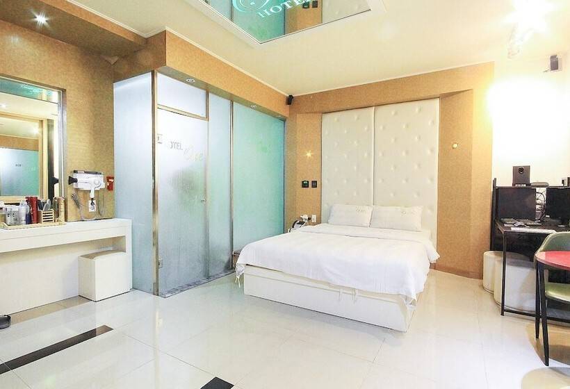 Motel Gwangju Hanam One