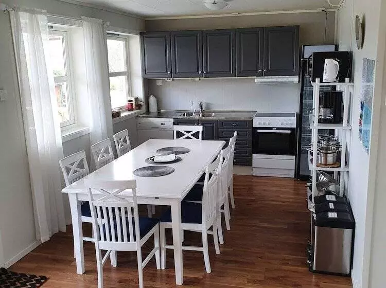 Majatalo Vestavind Hytter Og Rom As