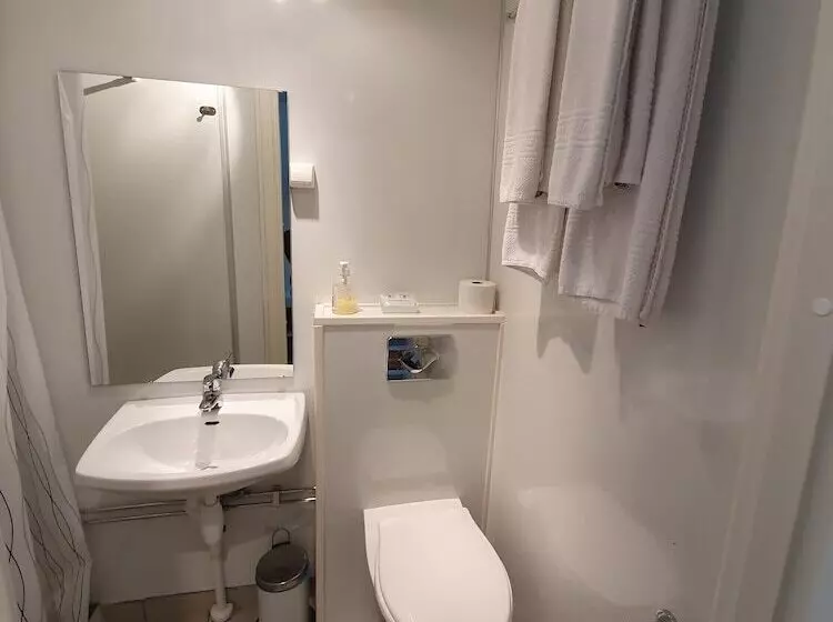 Majatalo Vestavind Hytter Og Rom As