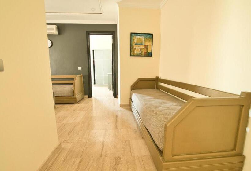 Appart Hôtel Founty Beach