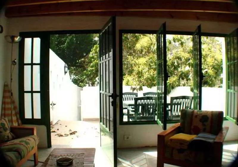 Cho Manuel Residence