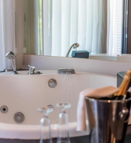 فندق Acacias Suites & Spa