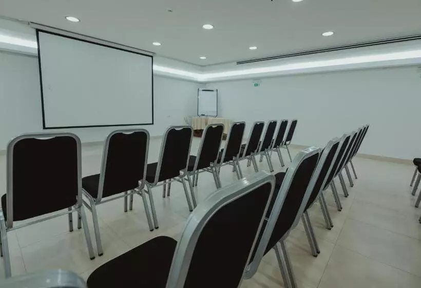 ホテル Albergaria Senhora Do Espinheiro