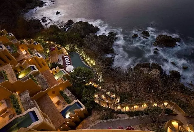 ホテル Cala De Mar Resort & Spa Ixtapa