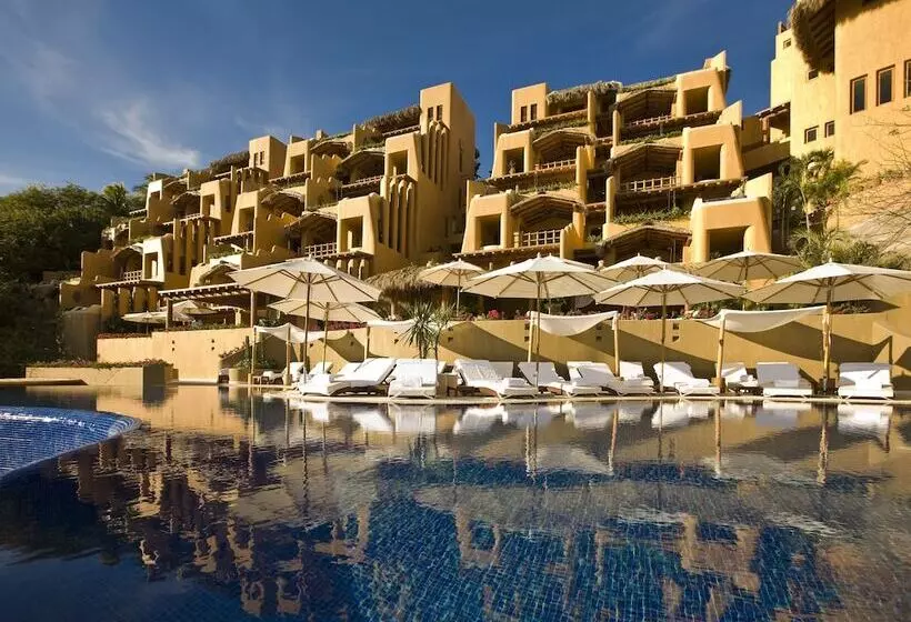 ホテル Cala De Mar Resort & Spa Ixtapa
