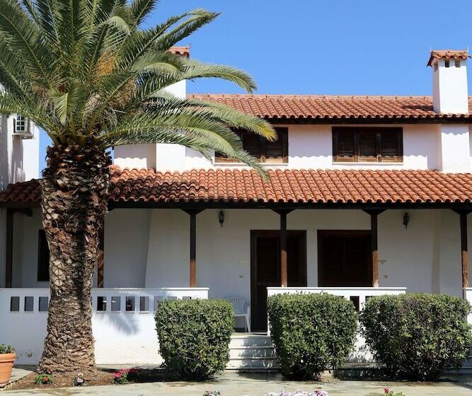 בית מלון כפרי Candia House