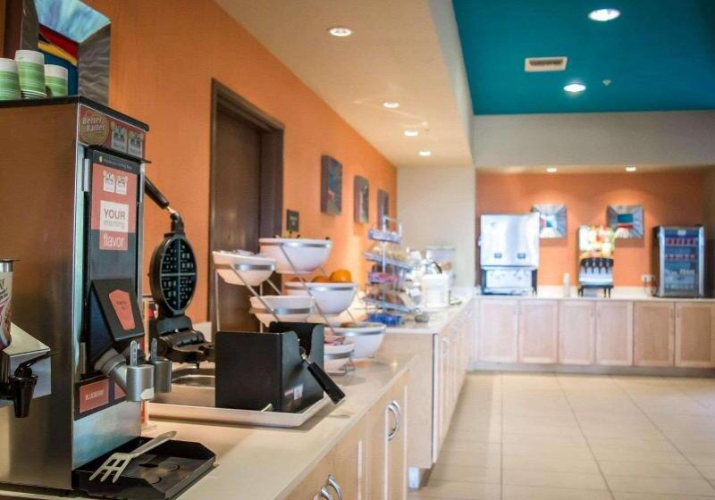 ホテル Hampton Inn By Hilton Tampa Fairgrounds Casino