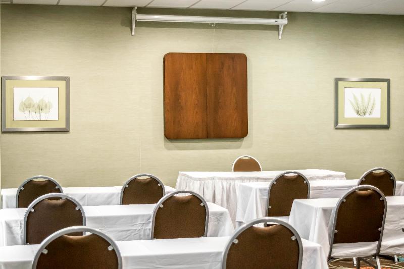 ホテル Hampton Inn By Hilton Tampa Fairgrounds Casino