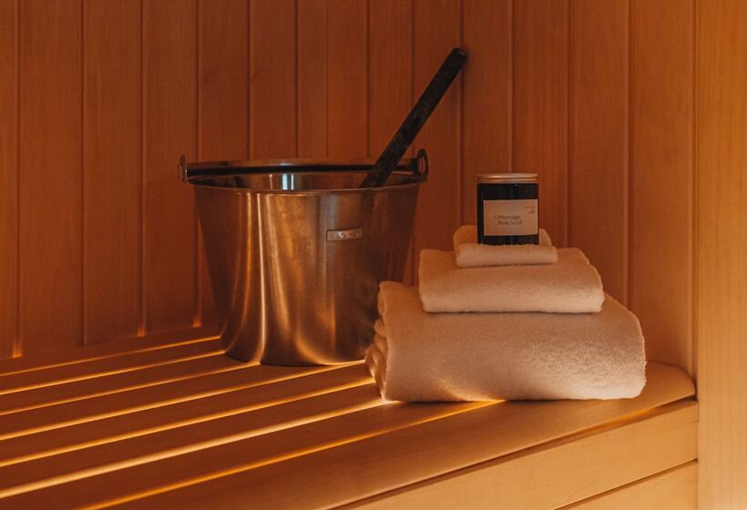 هتل Courtyard By Marriott Stockholm Kungsholmen