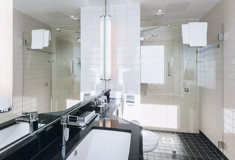 호텔 Courtyard By Marriott Stockholm Kungsholmen