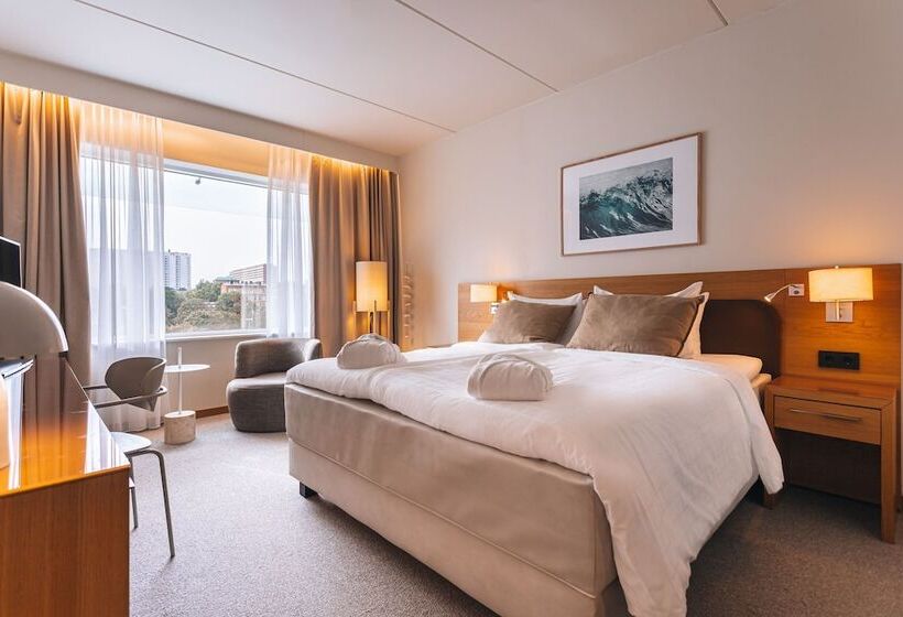 هتل Courtyard By Marriott Stockholm Kungsholmen