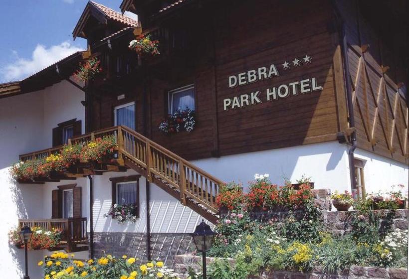 هتل Debra Park