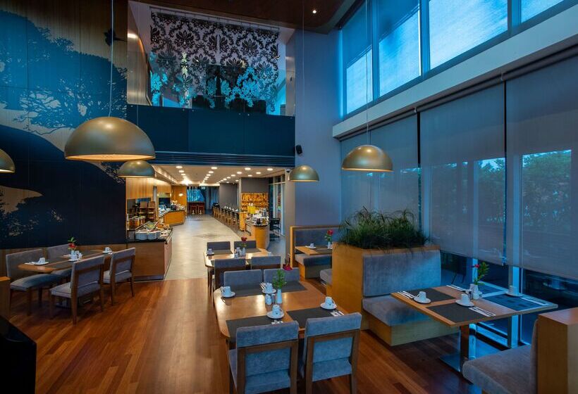 Hotel Doubletree By Hilton Istanbulmoda