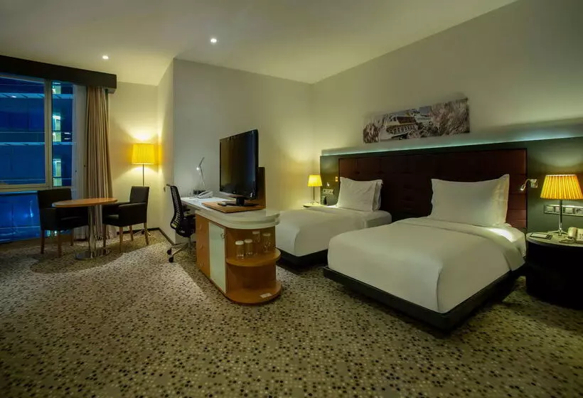 هتل Doubletree By Hilton Istanbulmoda