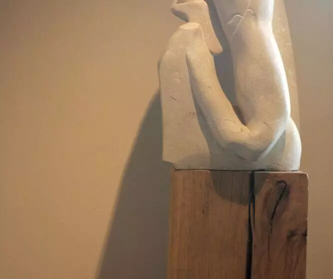 هتل Glenskirlie Castle