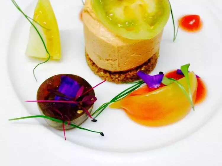 هتل Glenskirlie Castle