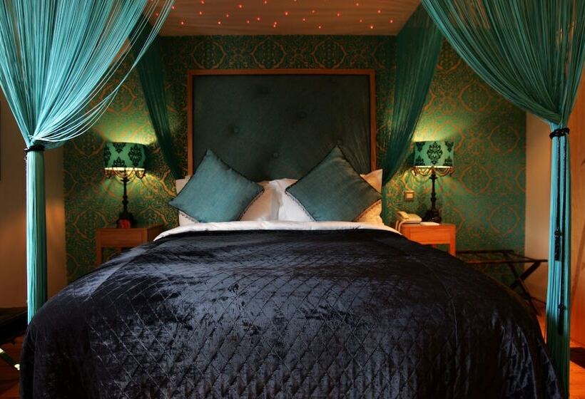 בית מלון כפרי Glenskirlie Castle