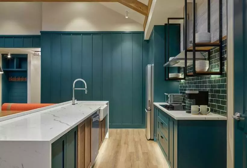 Отель Great Wolf Lodge Poconos