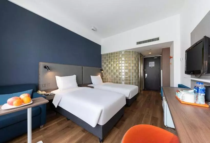 Отель Holiday Inn Express Suzhou Changjiang, An Ihg