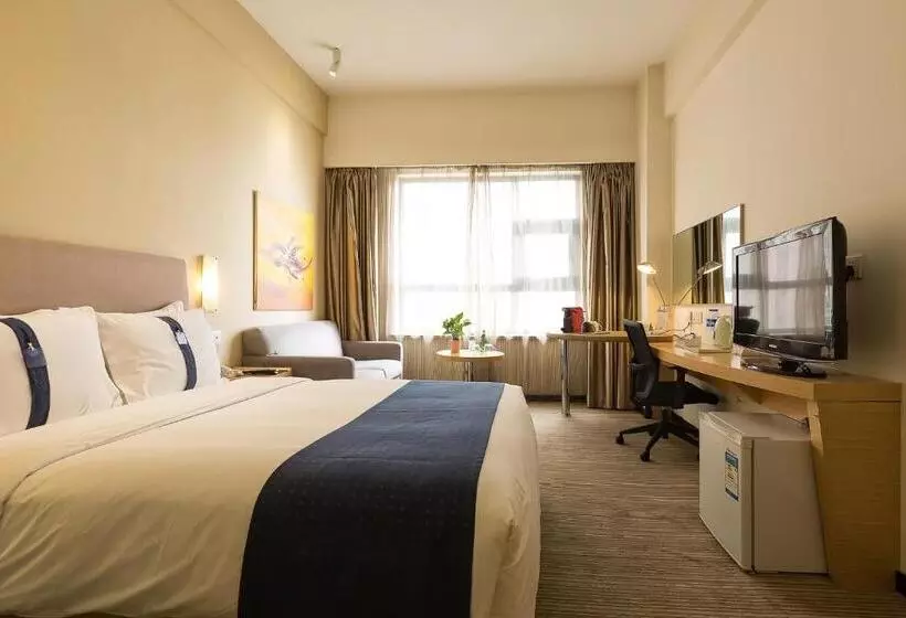 Отель Holiday Inn Express Suzhou Changjiang, An Ihg