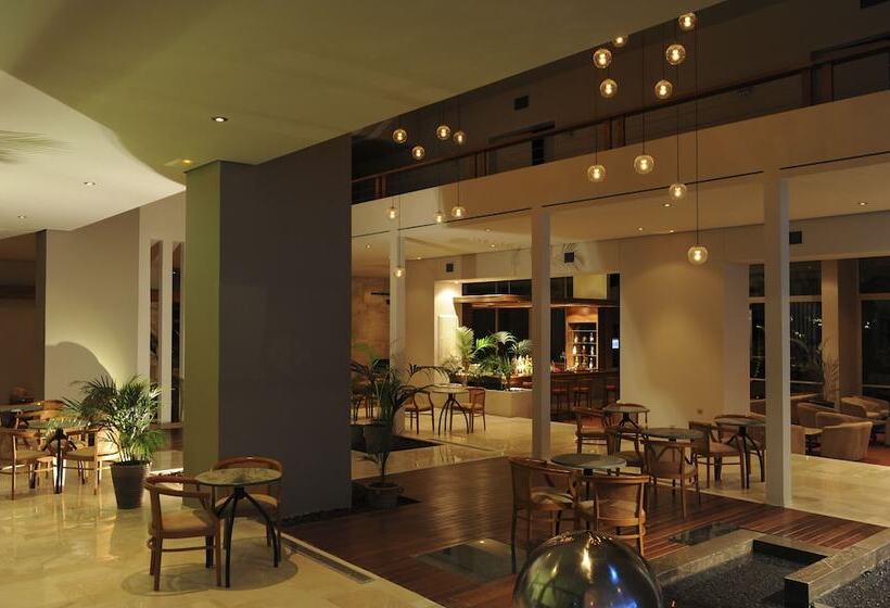 King Saron Hotel Resort