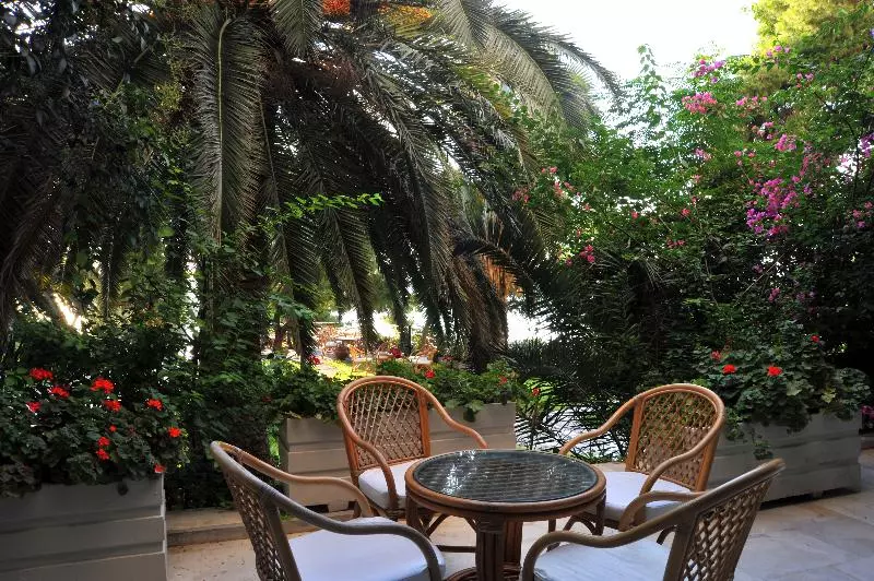 King Saron Hotel Resort