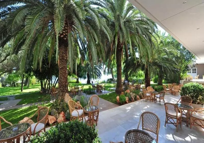 King Saron Hotel Resort