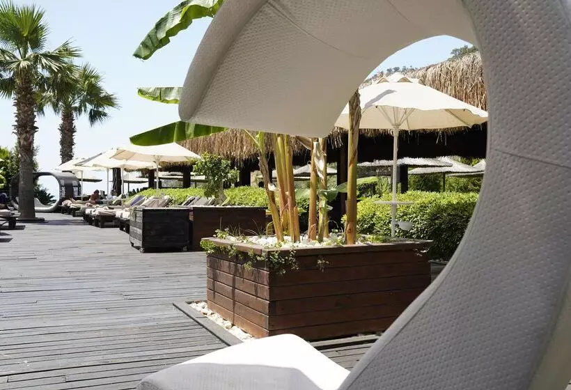 Hotel Manaspark Deluxe