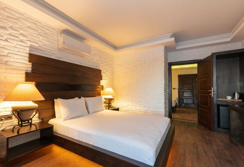 فندق Manaspark Deluxe