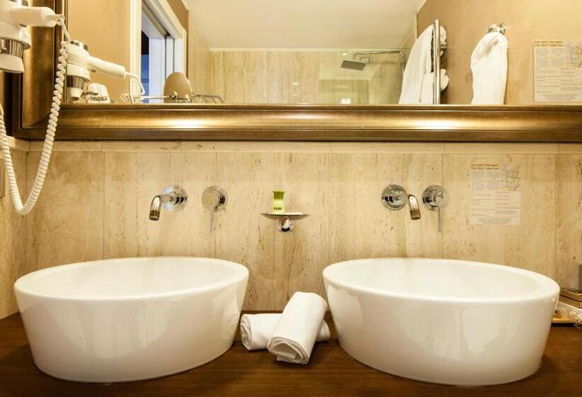 فندق Milano Scala