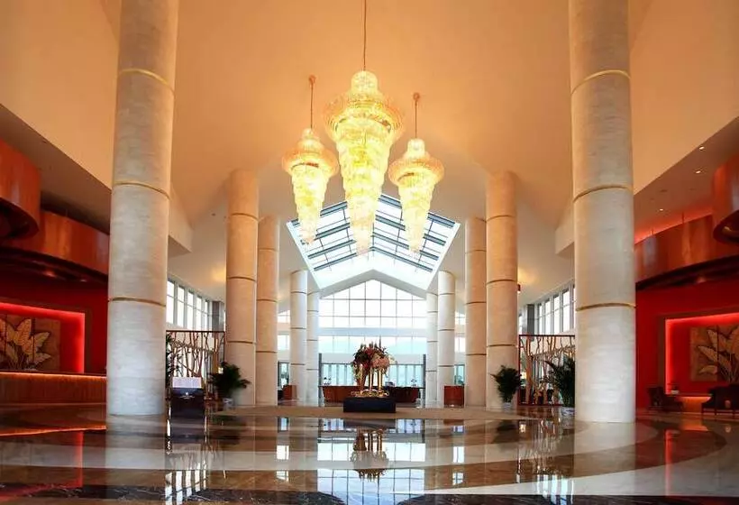 Hotelli Mingshen Golf & Bay Resort Sanya