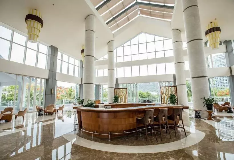 Hotelli Mingshen Golf & Bay Resort Sanya