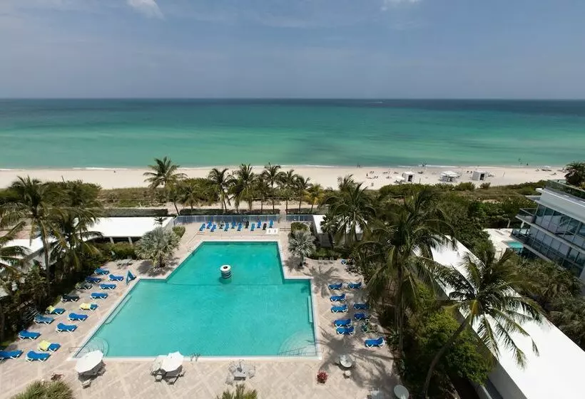 Hotel Sherry Frontenac Oceanfront