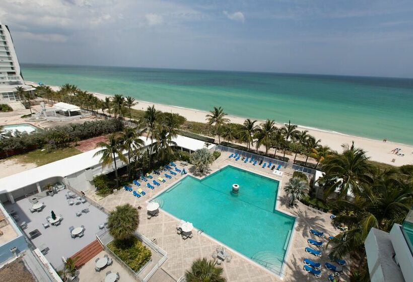 هتل Sherry Frontenac Oceanfront