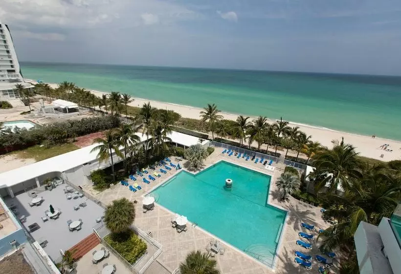 Hotel Sherry Frontenac Oceanfront